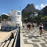 Leblon Quadra Praia Posto 12 Rj